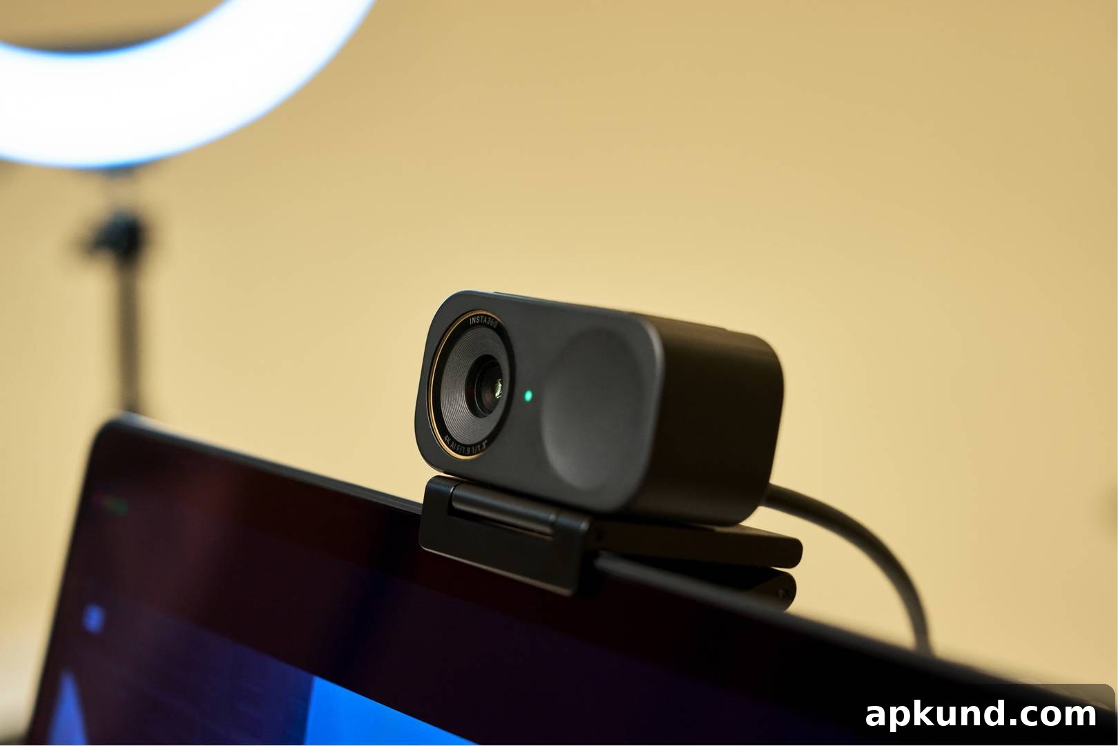 Insta360 Link 2 webcam