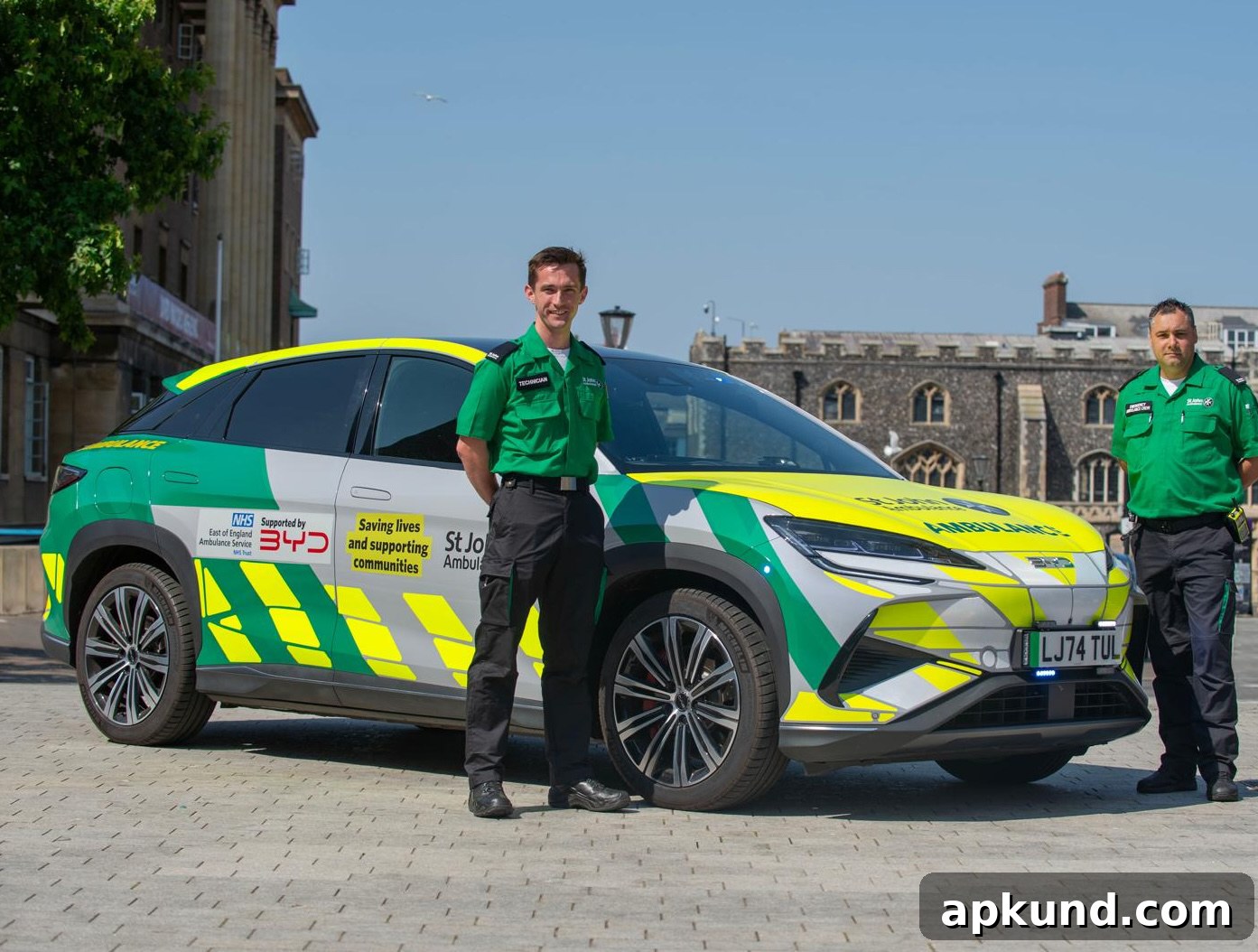 BYD and St John Ambulance Trial EVs for Emergency Response 2 img 363726 1
