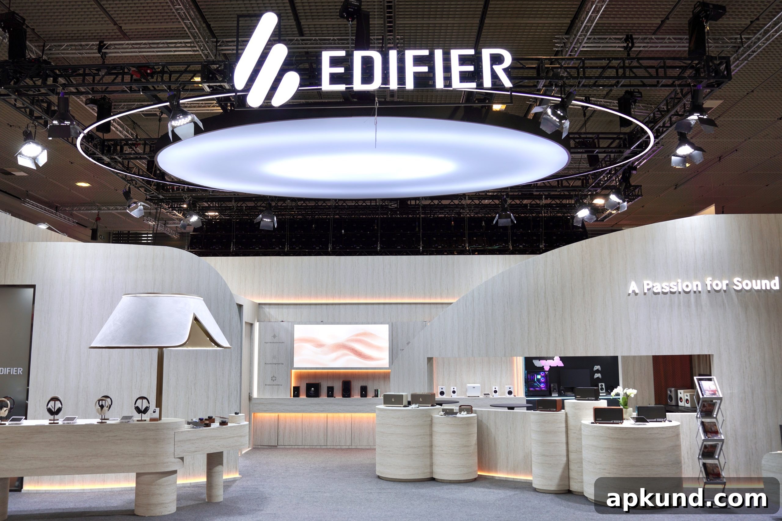 EDIFIER product display